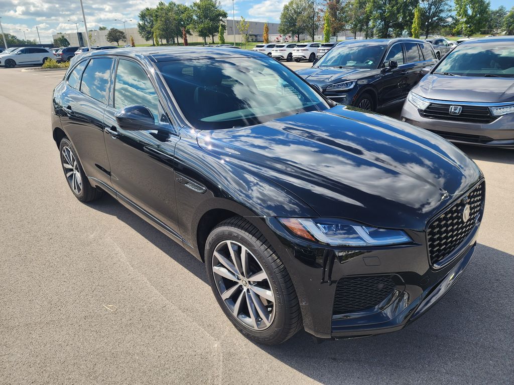 2025 Jaguar F-PACE P250 R-Dynamic S photo 2