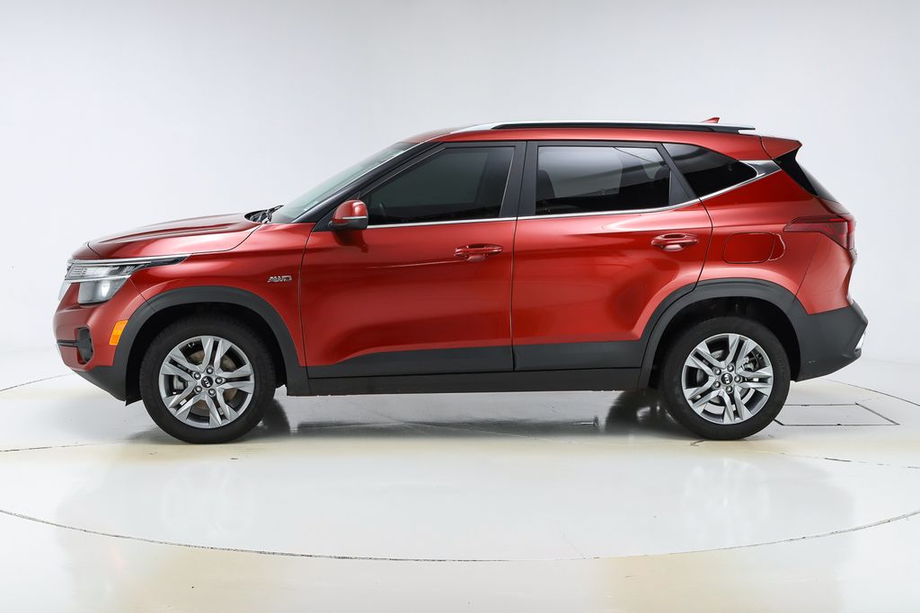 2021 Kia Seltos S photo 2