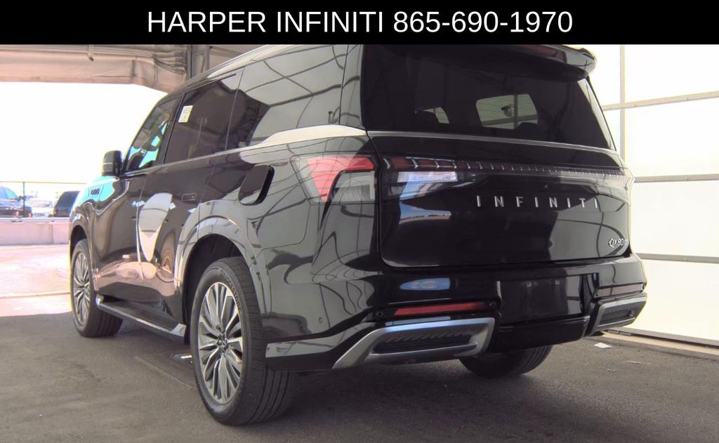 2025 Infiniti QX80 Sensory photo 2