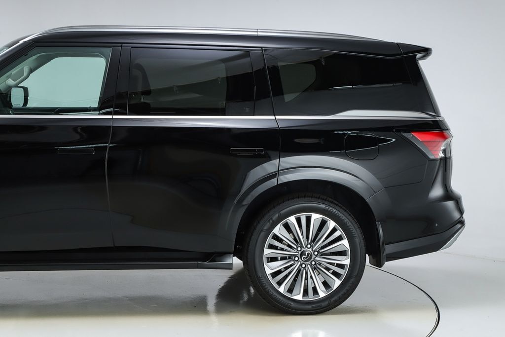 New 2026 INFINITI QX80 LUXE SUV