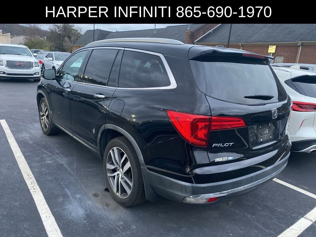 Used 2017 Honda Pilot Touring FWD SUV