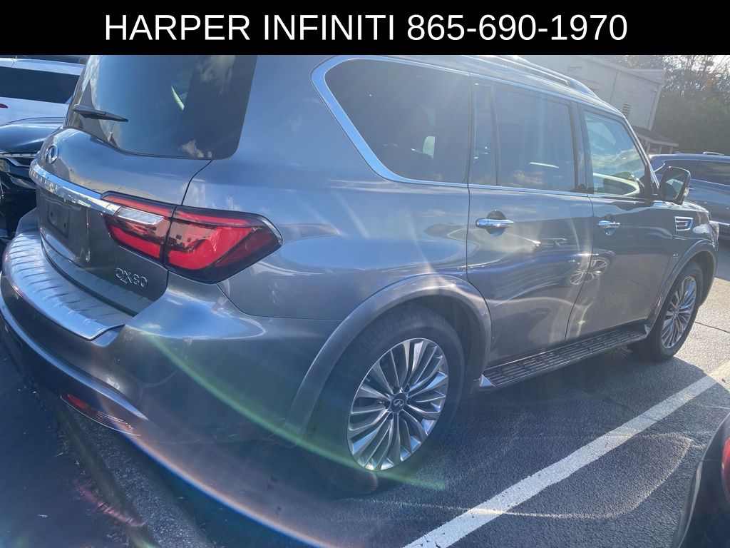 2018 Infiniti QX80 Base photo 2