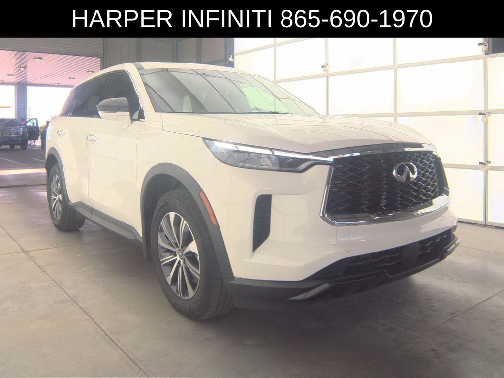 2025 Infiniti QX60 Pure photo 4