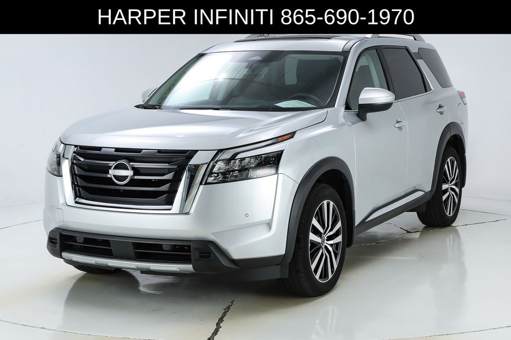 Used 2025 Nissan Pathfinder Platinum