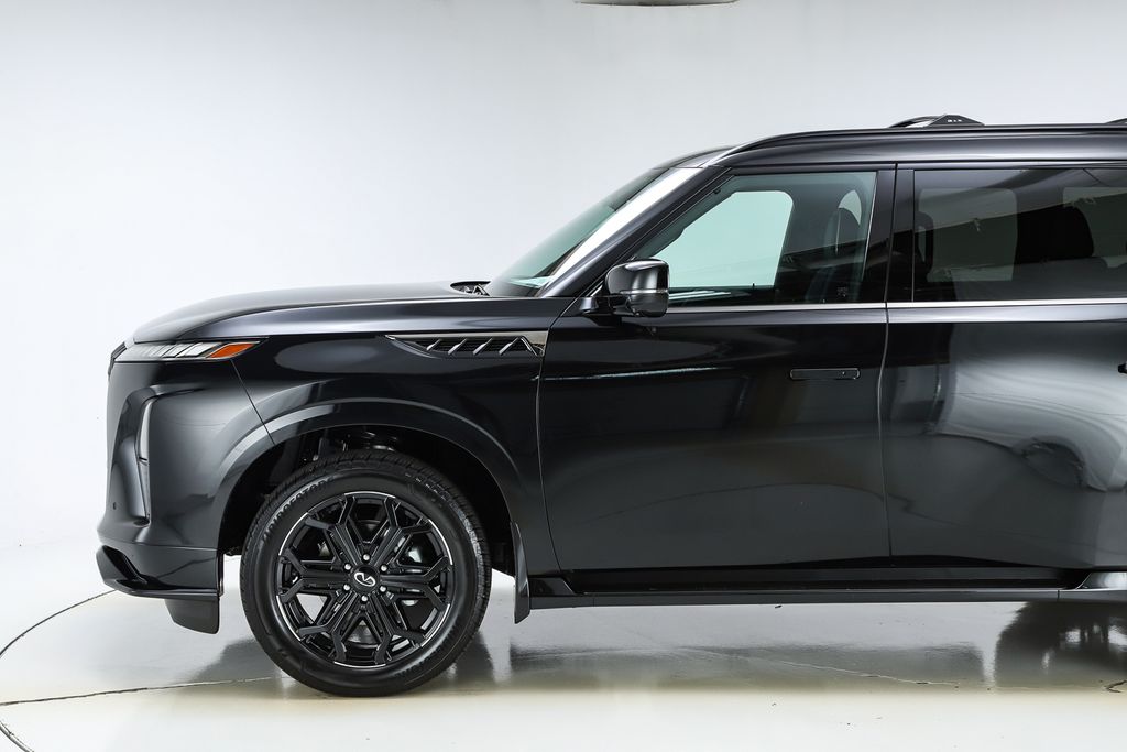 2026 Infiniti QX80 Sensory photo 3