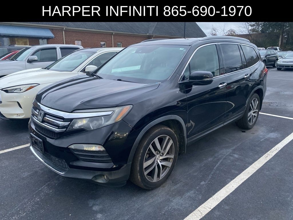 Used 2017 Honda Pilot Touring FWD SUV