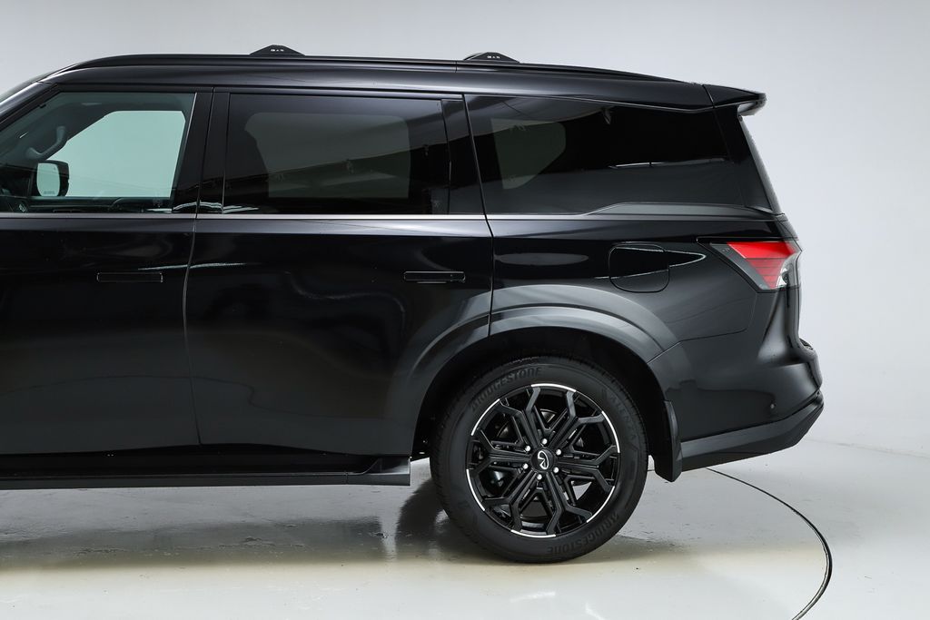 2026 Infiniti QX80 Sensory photo 3