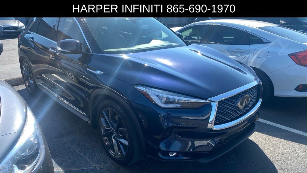 2019 Infiniti QX50 Essential photo 4