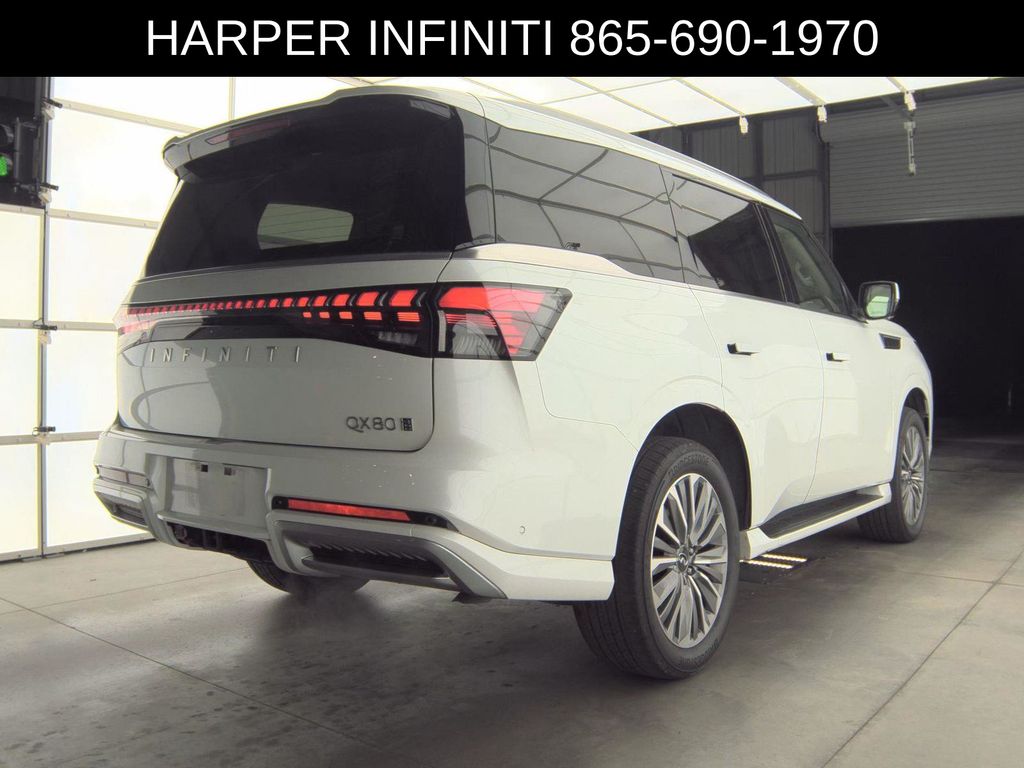 2025 Infiniti QX80 Sensory photo 3