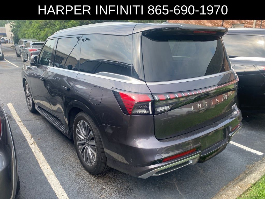 2025 Infiniti QX80 Luxe photo 2