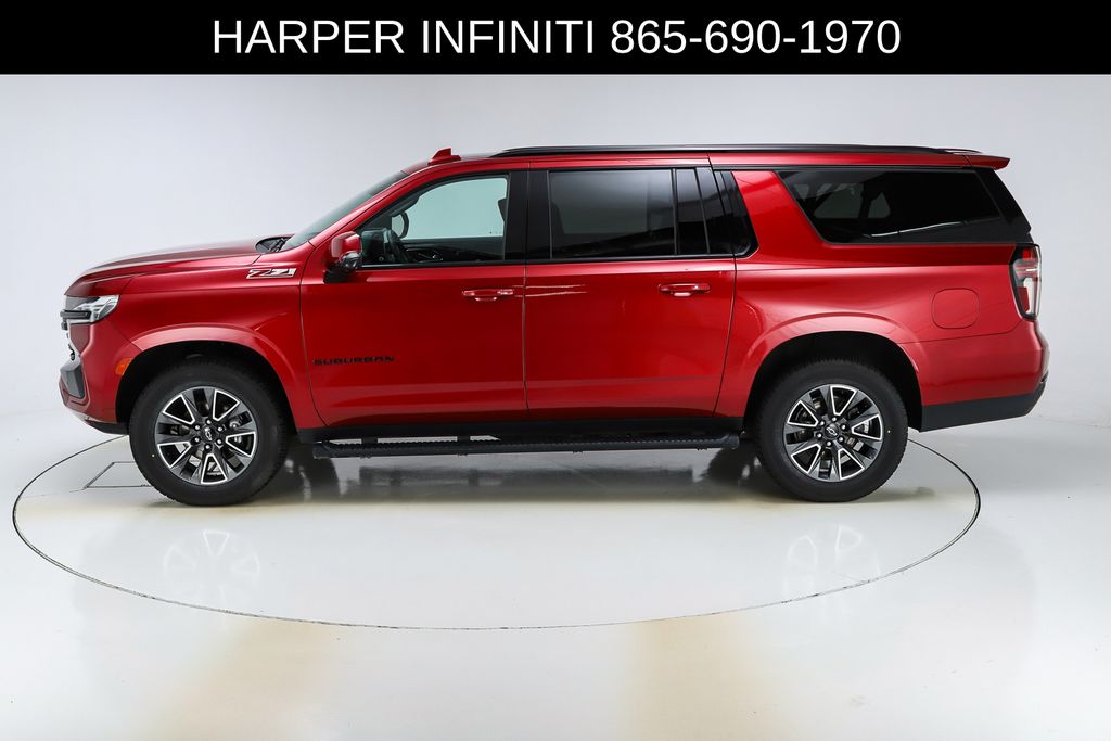 2023 Chevrolet Suburban Z71 photo 2