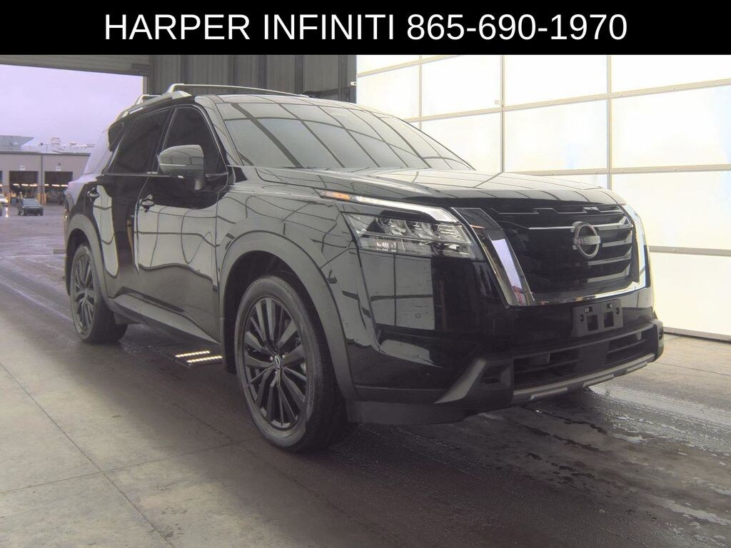 Used 2024 Nissan Pathfinder SL SUV