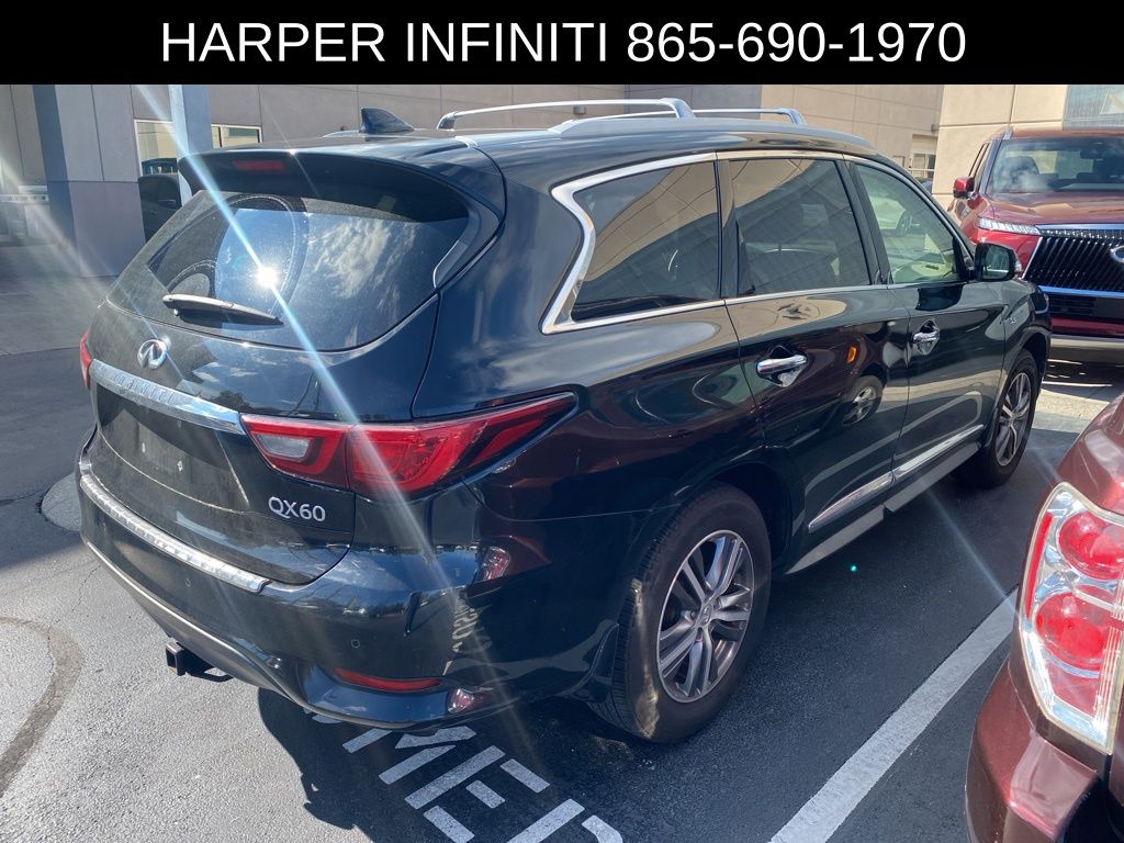 2020 Infiniti QX60 Luxe photo 3