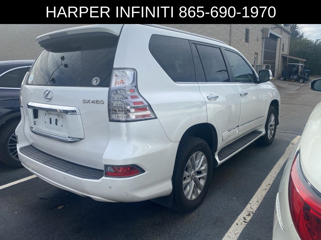 2017 Lexus GX 460 photo 3