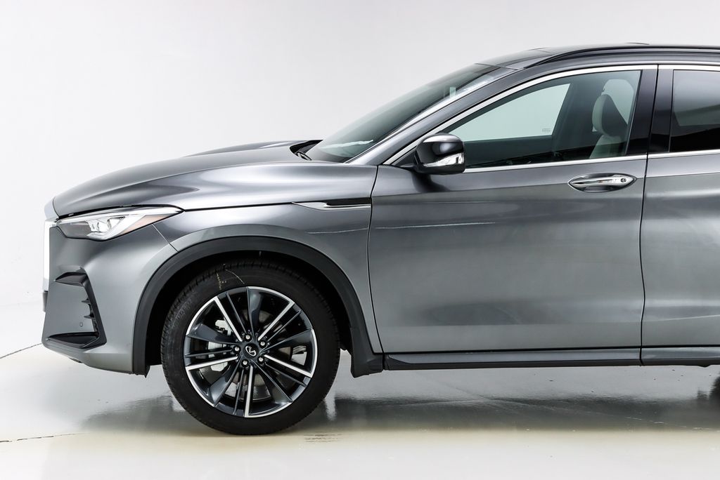 2025 Infiniti QX55 Essential photo 3