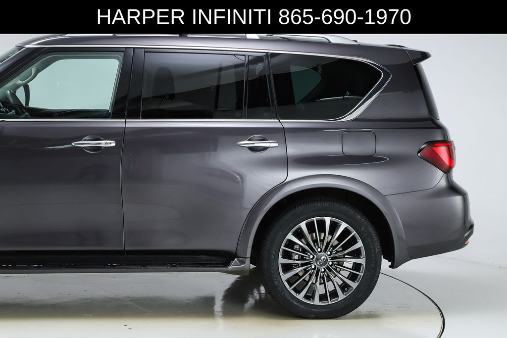 2023 Infiniti QX80 Premium Select photo 3