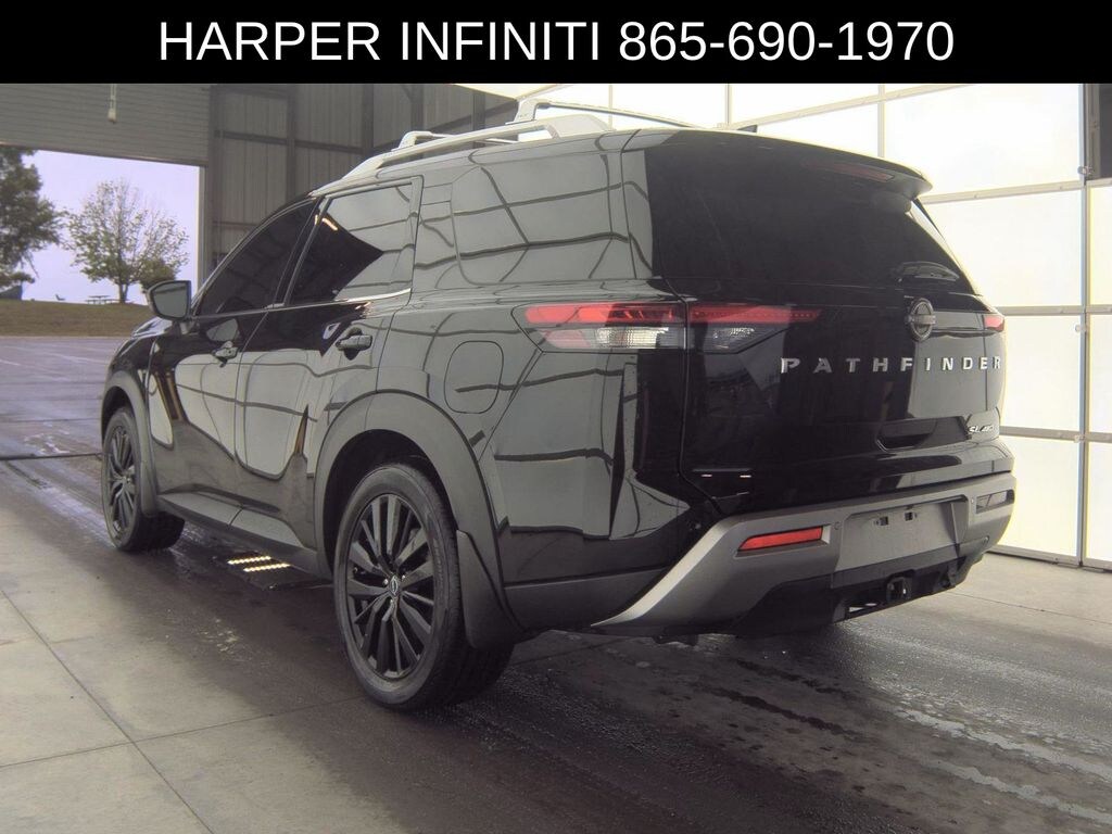 Used 2024 Nissan Pathfinder SL SUV