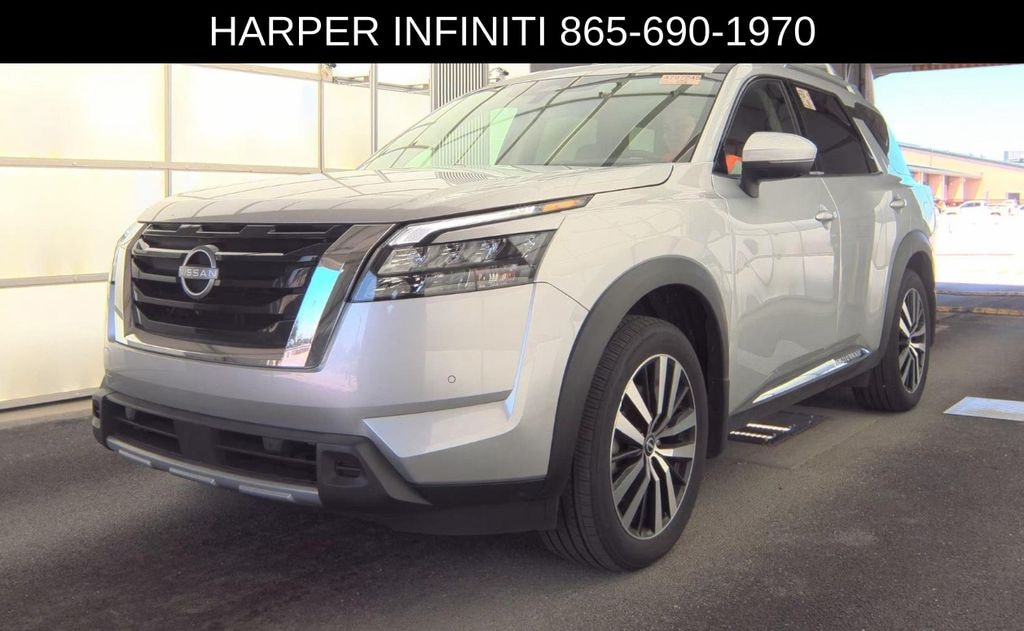Used 2025 Nissan Pathfinder Platinum SUV