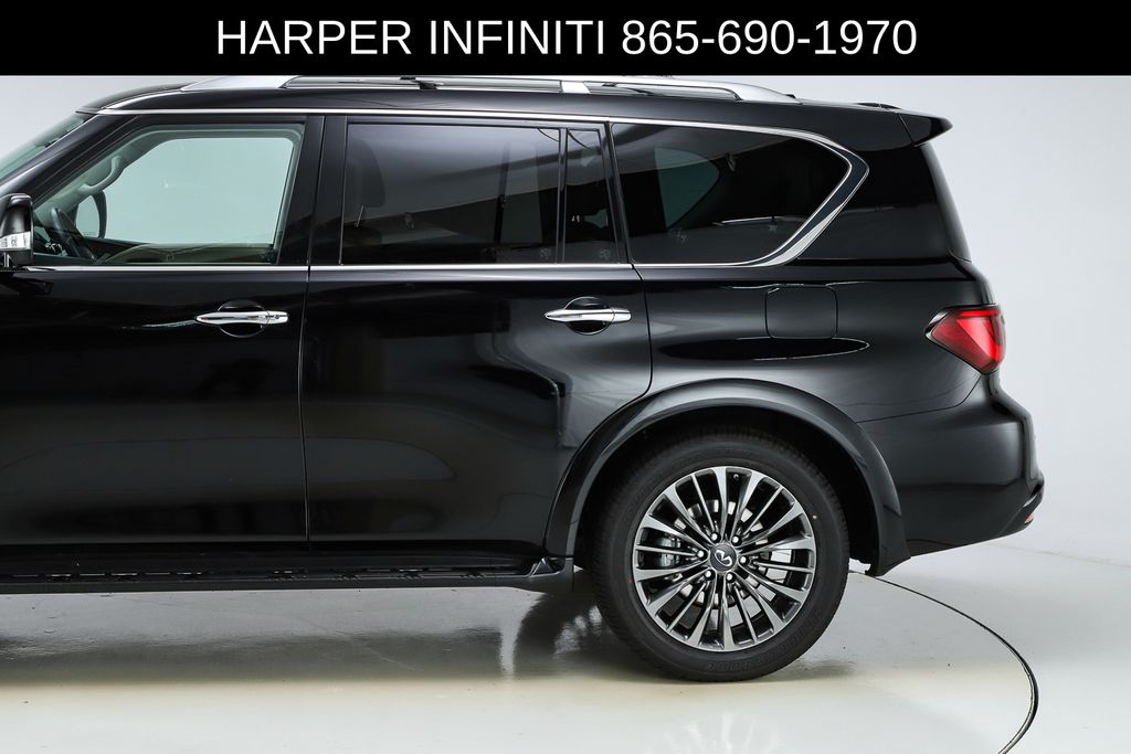 2023 Infiniti QX80 Premium Select photo 3