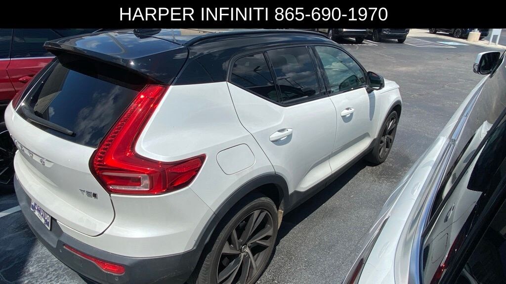 Used 2021 Volvo XC40 T5 R-Design SUV