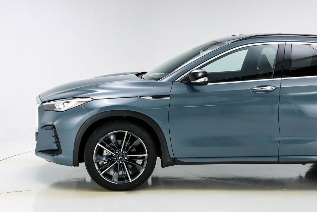 2025 Infiniti QX55 Essential photo 3