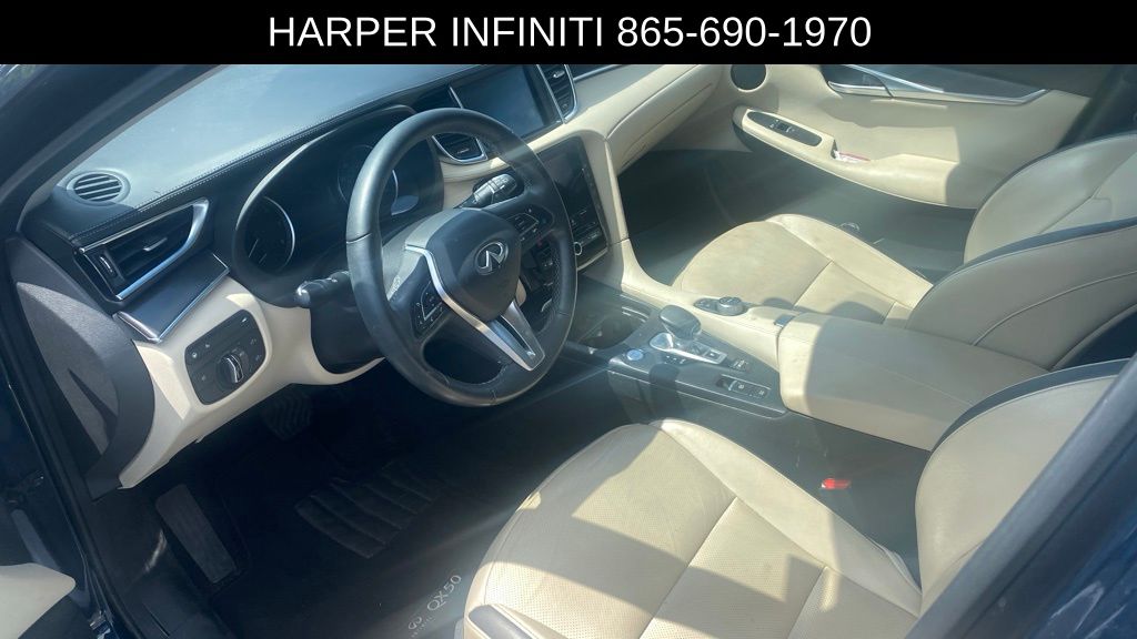 2022 Infiniti QX50 Luxe photo 3