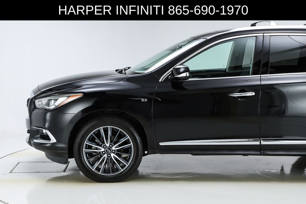 2019 Infiniti QX60 Luxe photo 3