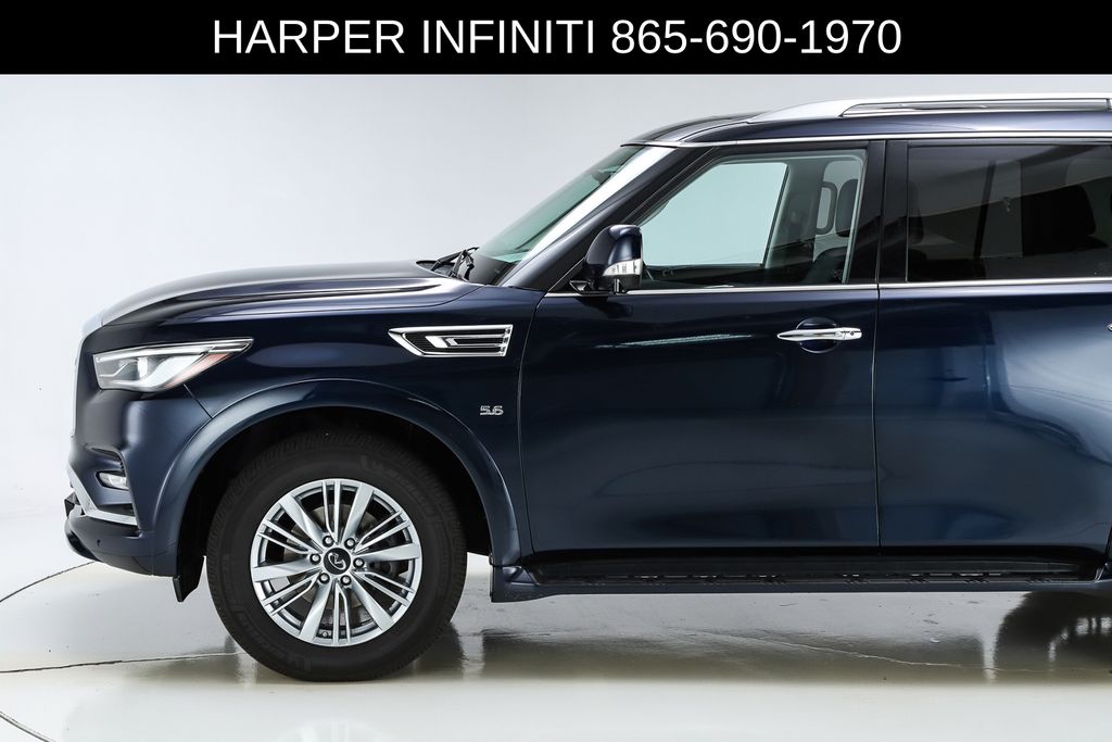 2020 Infiniti QX80 Luxe photo 3