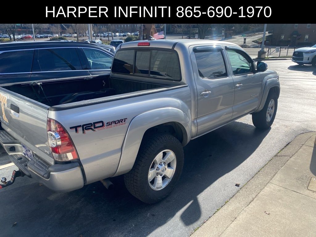 2015 Toyota Tacoma Base V6 photo 3