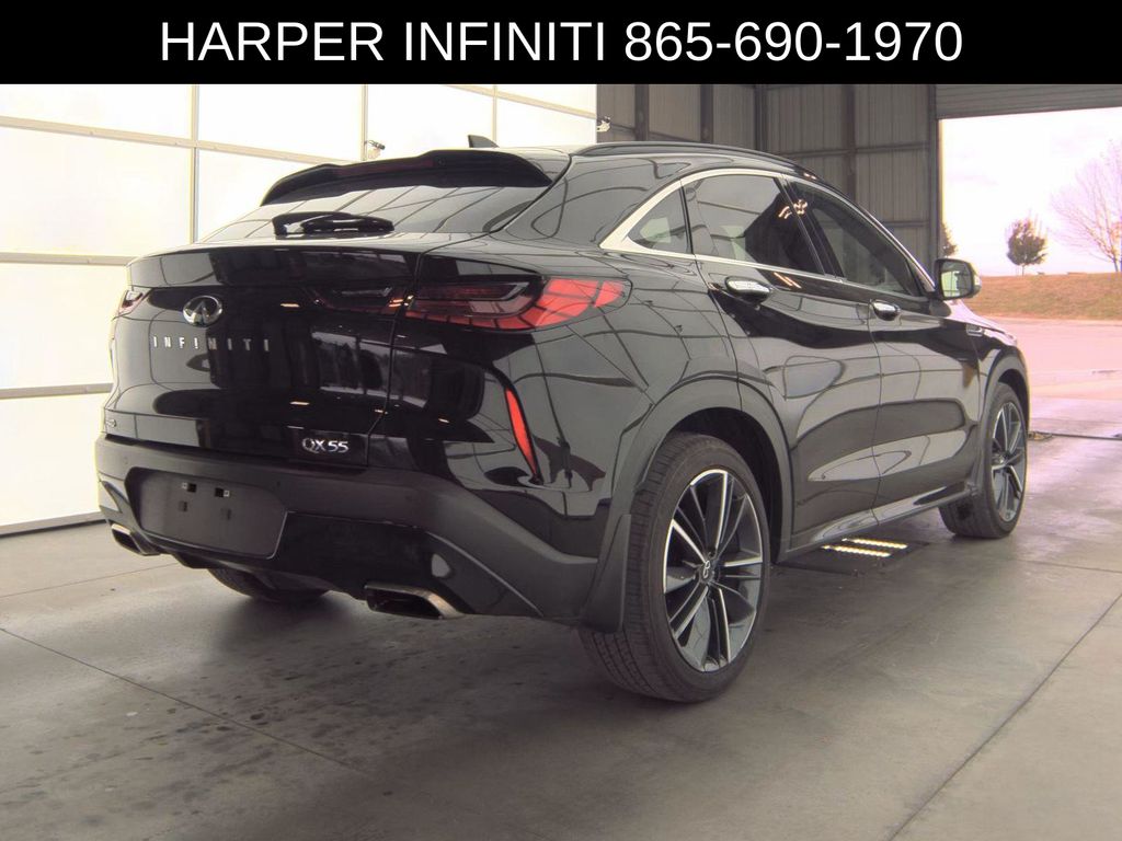 2025 Infiniti QX55 Essential photo 3