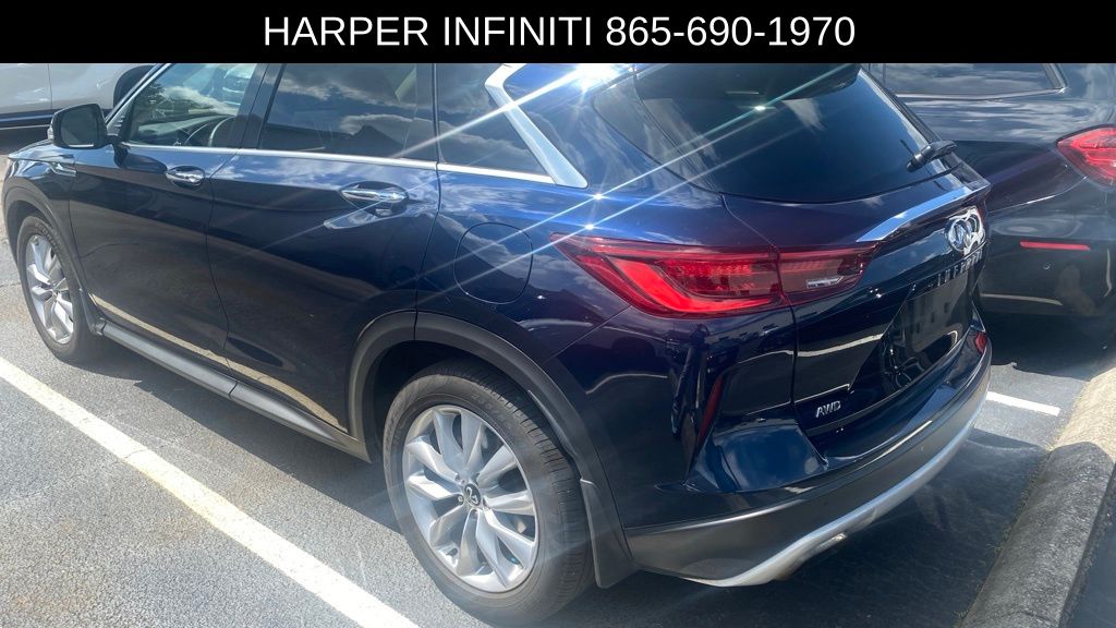 2022 Infiniti QX50 Luxe photo 2