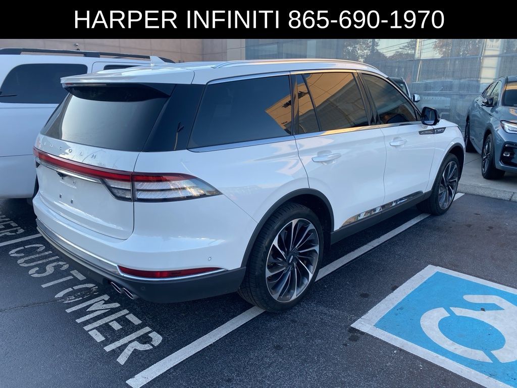 2022 Lincoln Aviator Reserve photo 3
