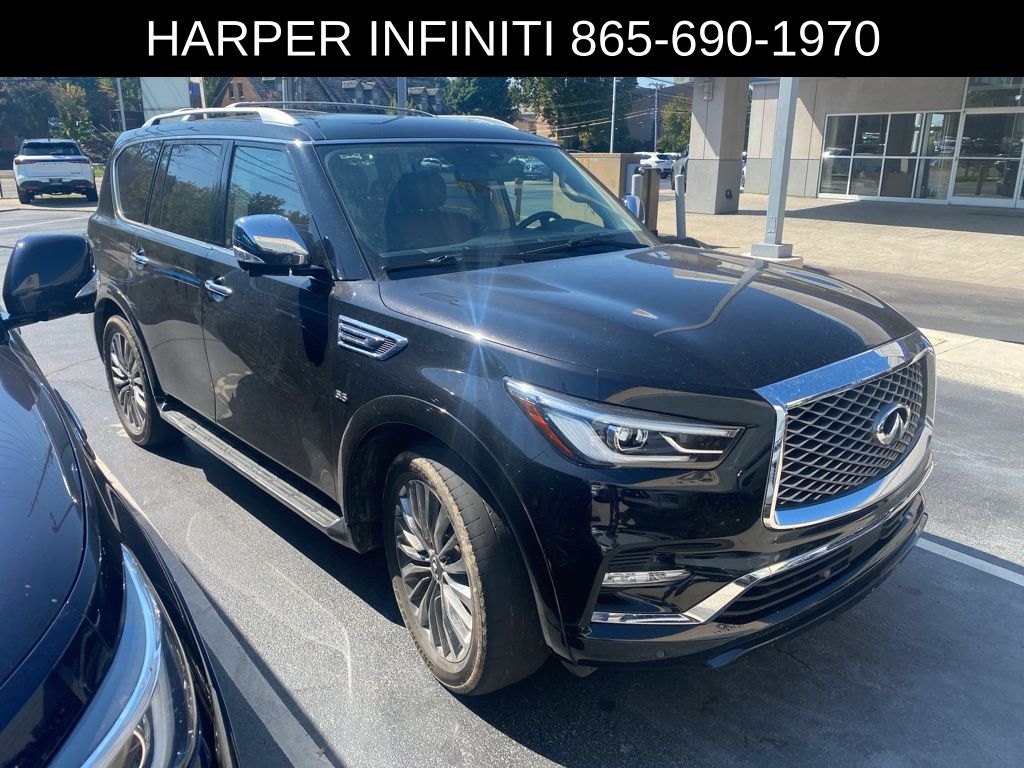 2019 Infiniti QX80 Luxe photo 4
