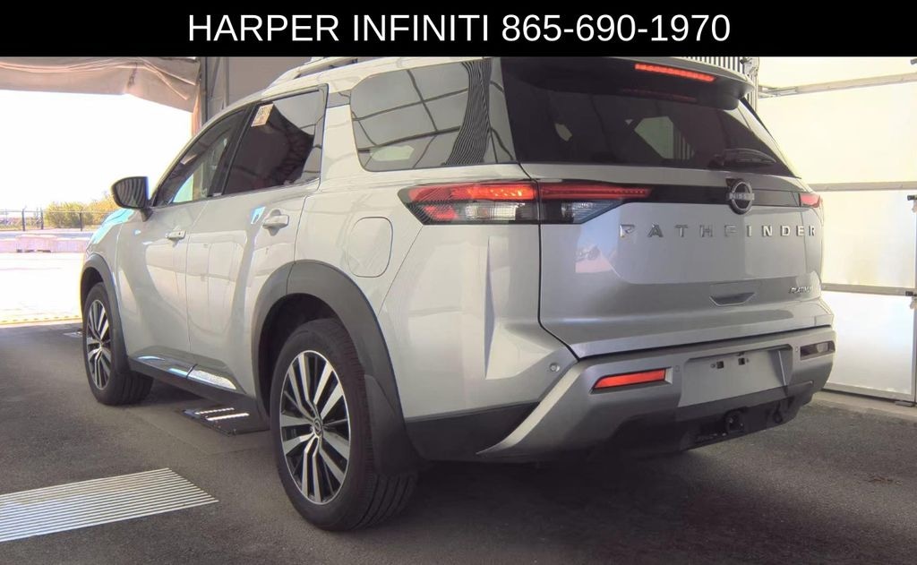 Used 2025 Nissan Pathfinder Platinum SUV
