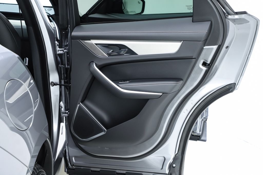 2026 Jaguar F-Pace R-Dynamic S - Photo 32