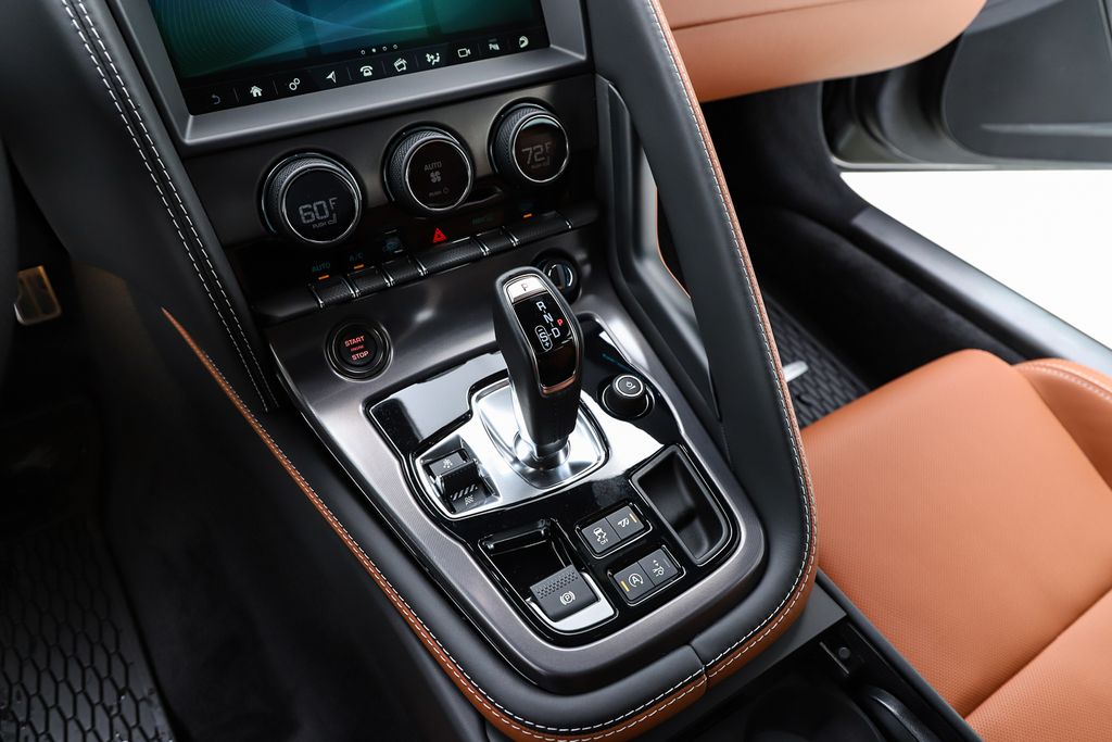 2024 Jaguar F-Type R75 - Photo 26