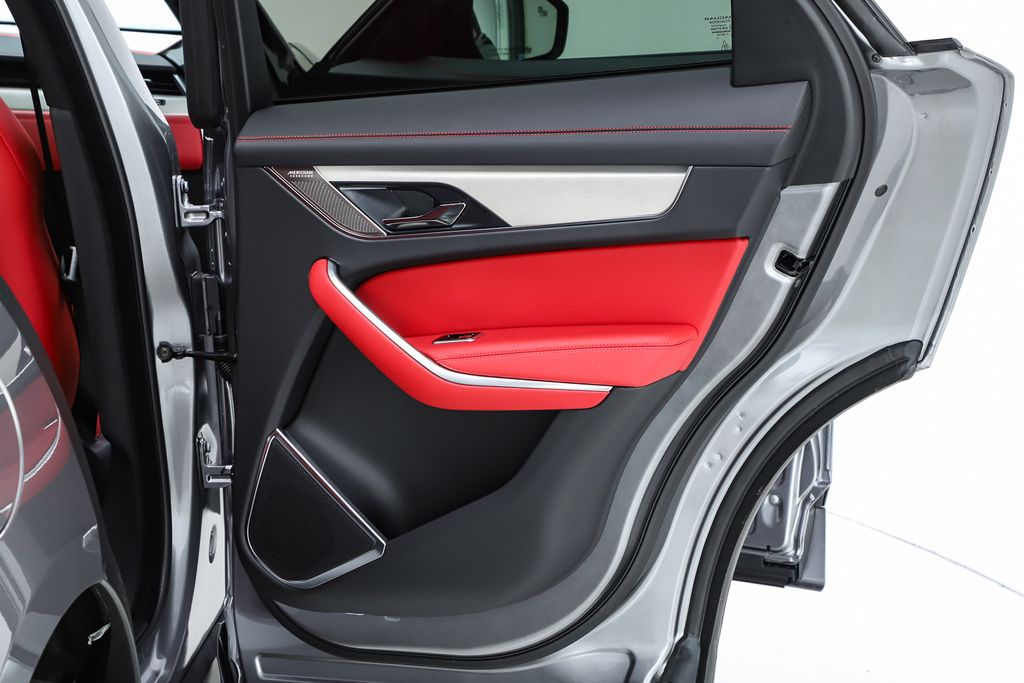 2026 Jaguar F-Pace R-Dynamic S - Photo 33