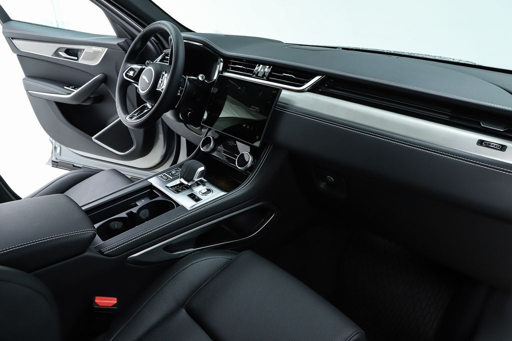 2026 Jaguar F-Pace R-Dynamic S - Photo 35