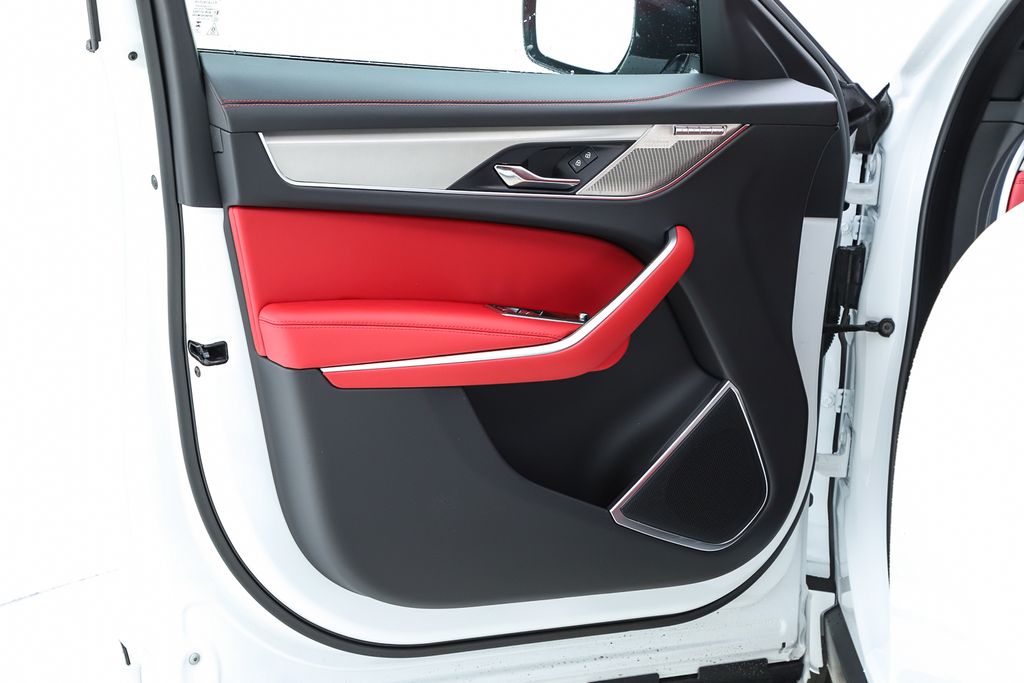 2026 Jaguar F-Pace R-Dynamic S - Photo 19