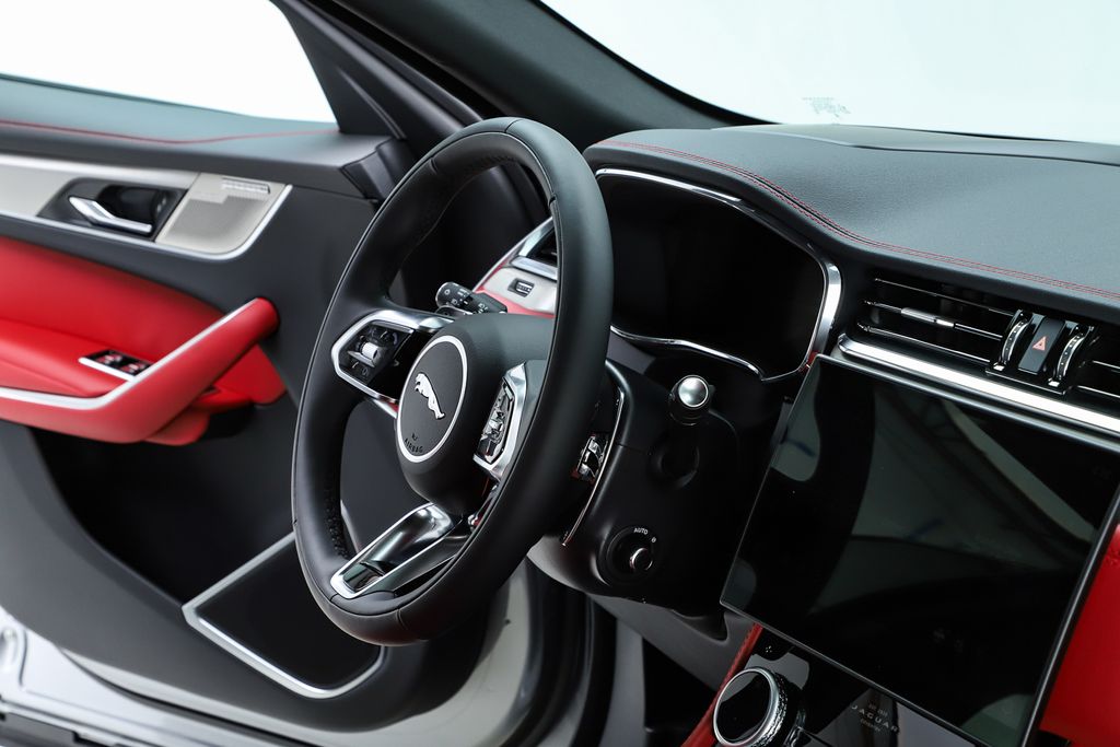 2026 Jaguar F-Pace R-Dynamic S - Photo 37