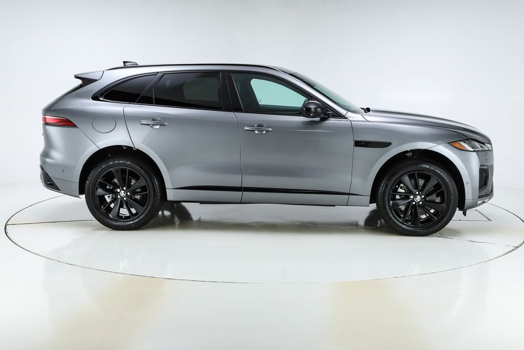 2026 Jaguar F-Pace R-Dynamic S - Photo 11
