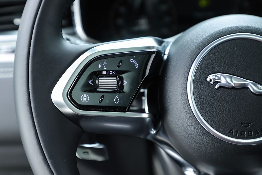 2026 Jaguar F-Pace R-Dynamic S - Photo 22