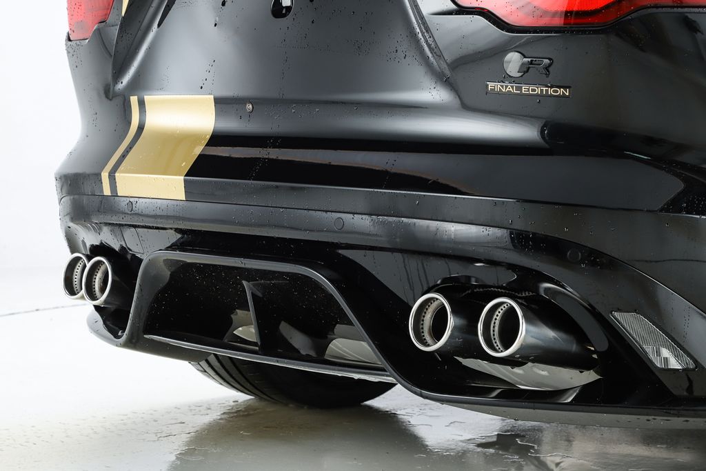 2024 Jaguar F-Type R75 - Photo 11