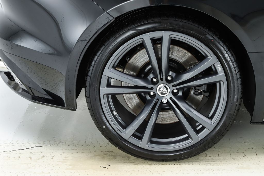 2024 Jaguar F-Type R75 - Photo 15