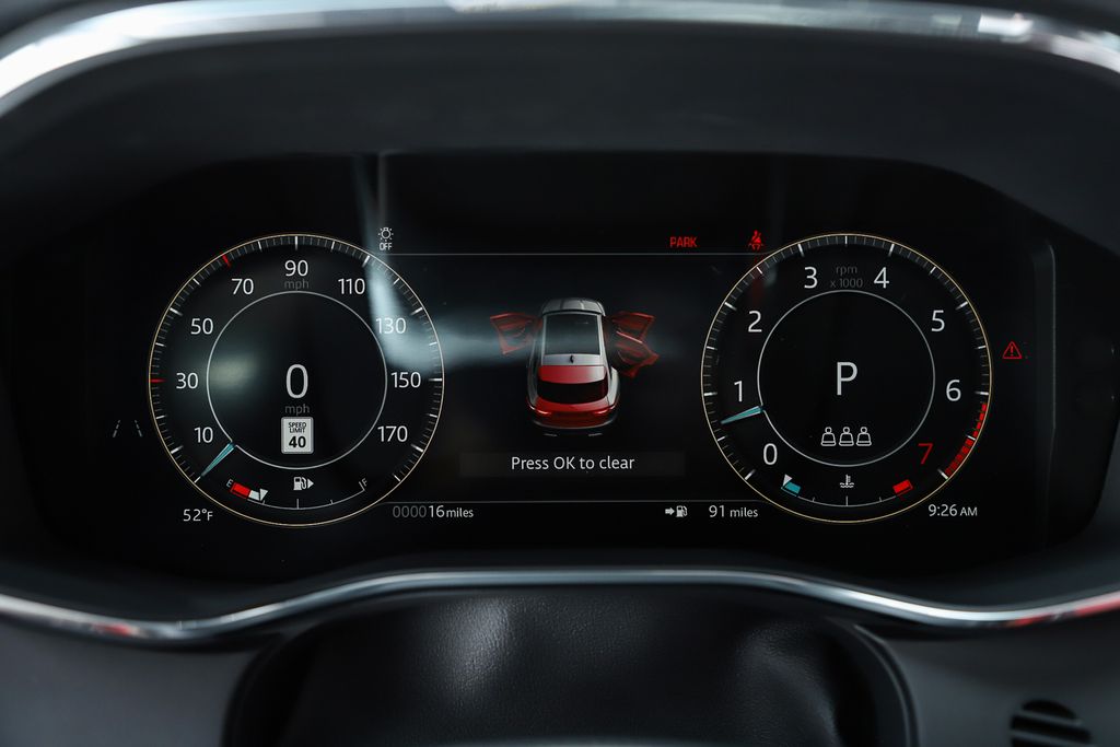2026 Jaguar F-Pace R-Dynamic S - Photo 29