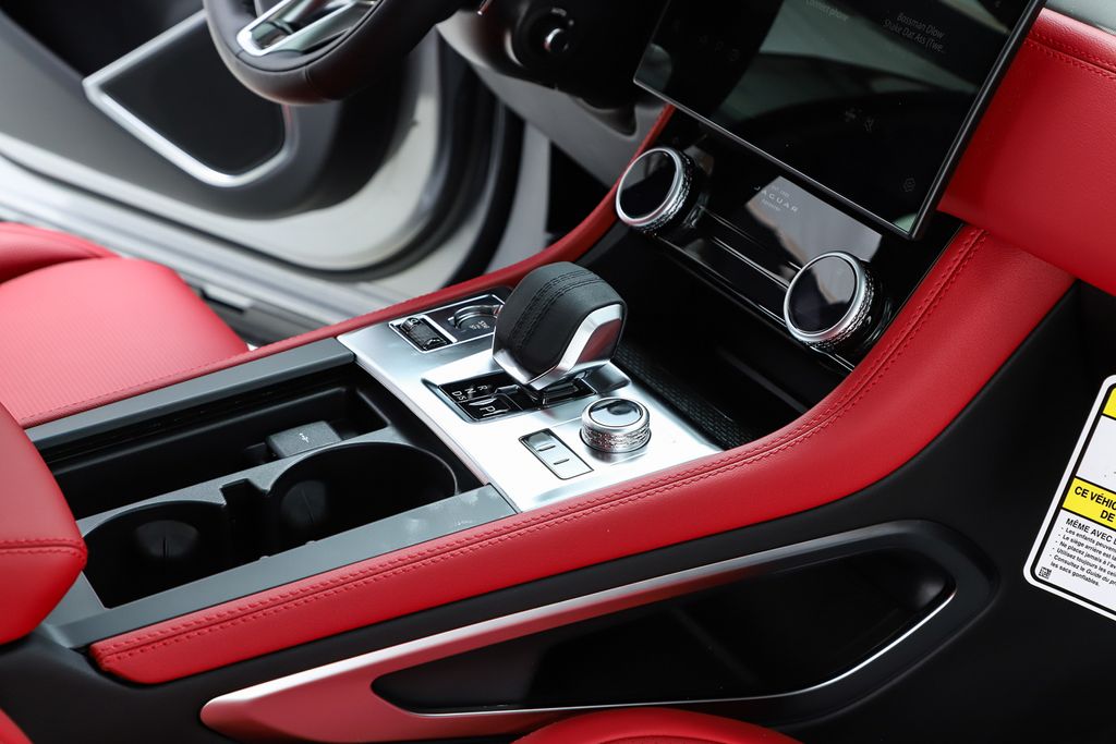 2026 Jaguar F-Pace R-Dynamic S - Photo 36