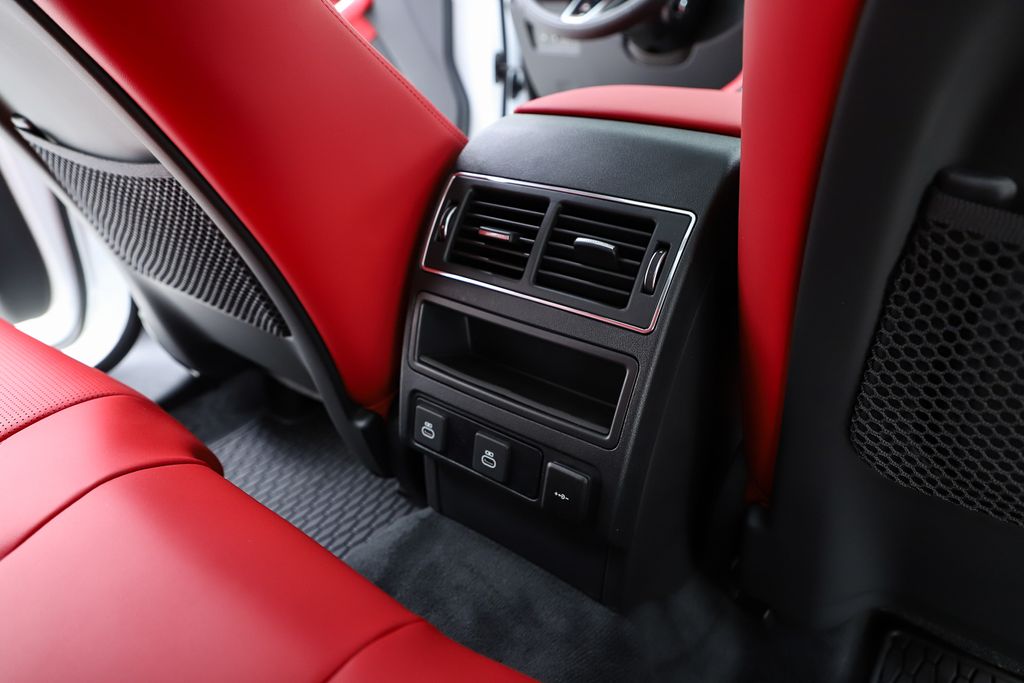 2026 Jaguar F-Pace R-Dynamic S - Photo 41