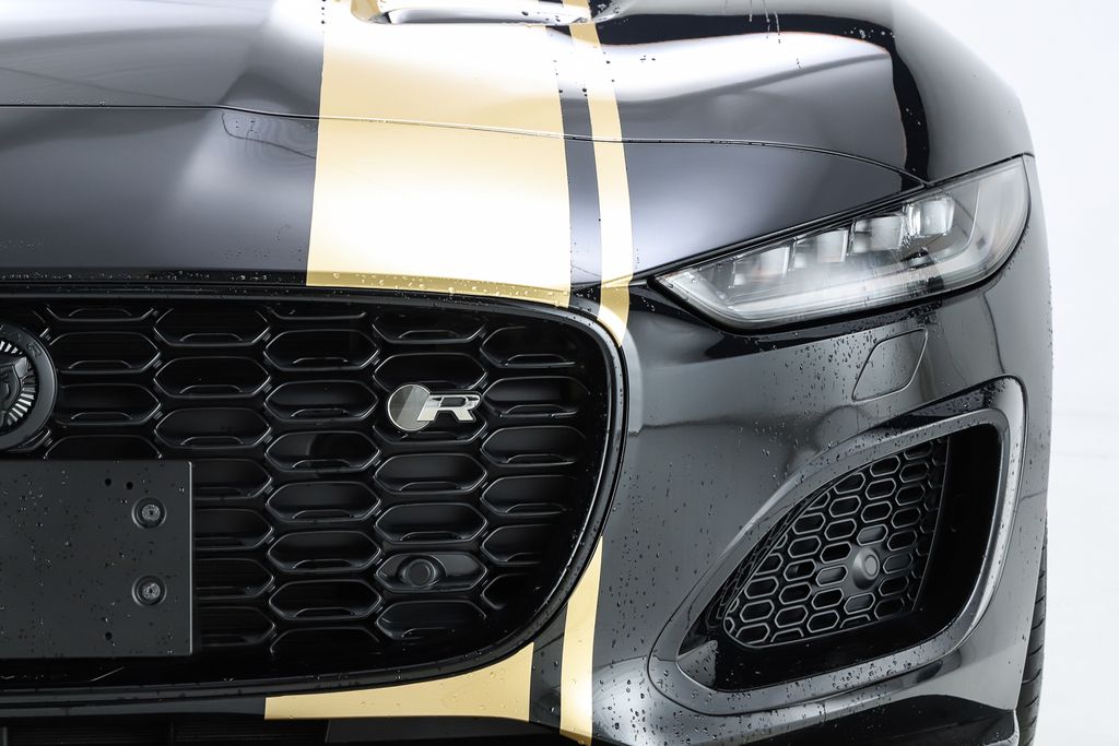 2024 Jaguar F-Type R75 - Photo 19