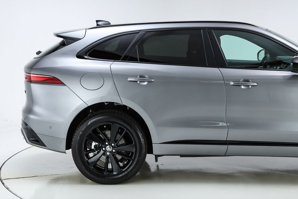 2026 Jaguar F-Pace R-Dynamic S - Photo 12