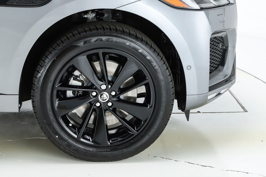 2026 Jaguar F-Pace R-Dynamic S - Photo 15